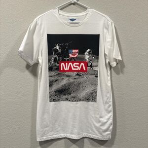 NASA graphic tee Size M